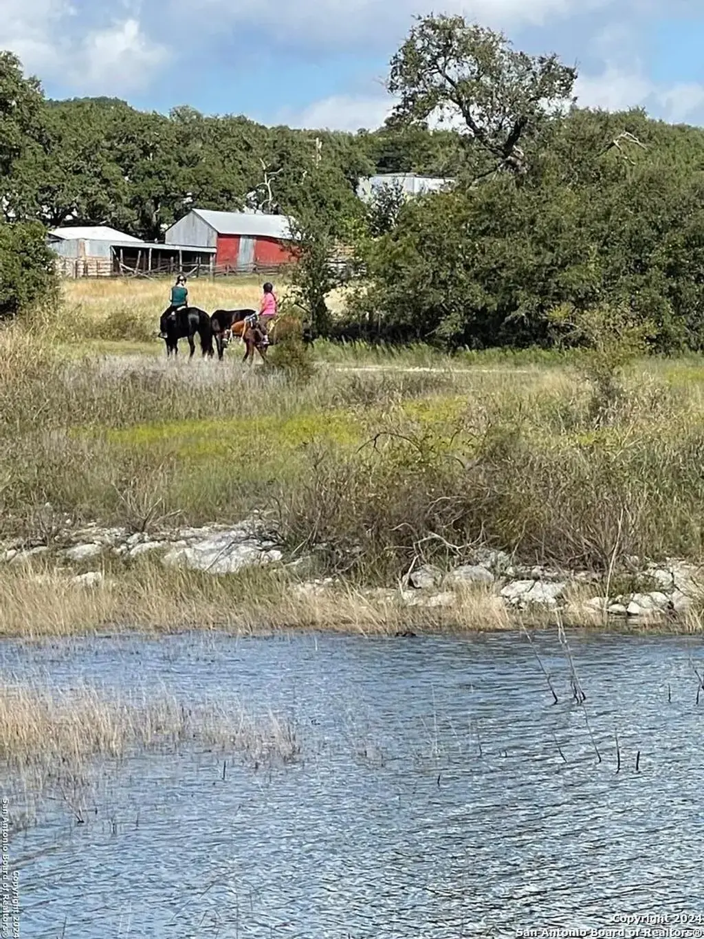 1409 Lavaca Drive, Canyon Lake