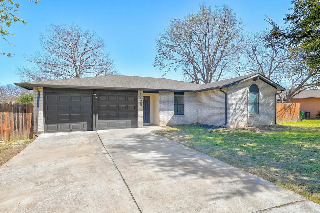 1403 Greenfield Drive, Round Rock