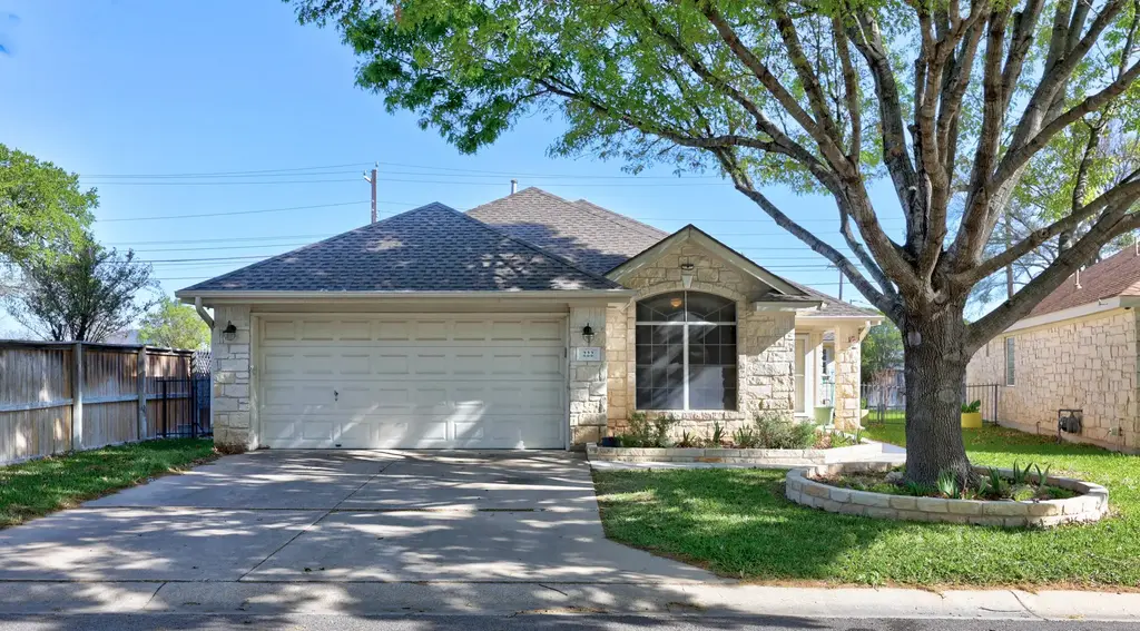 222 Village Drive, Georgetown