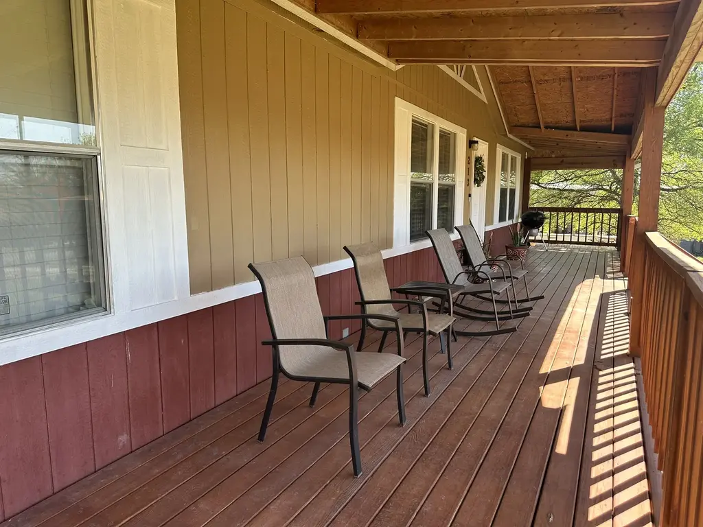 213 Susan Drive, Buda