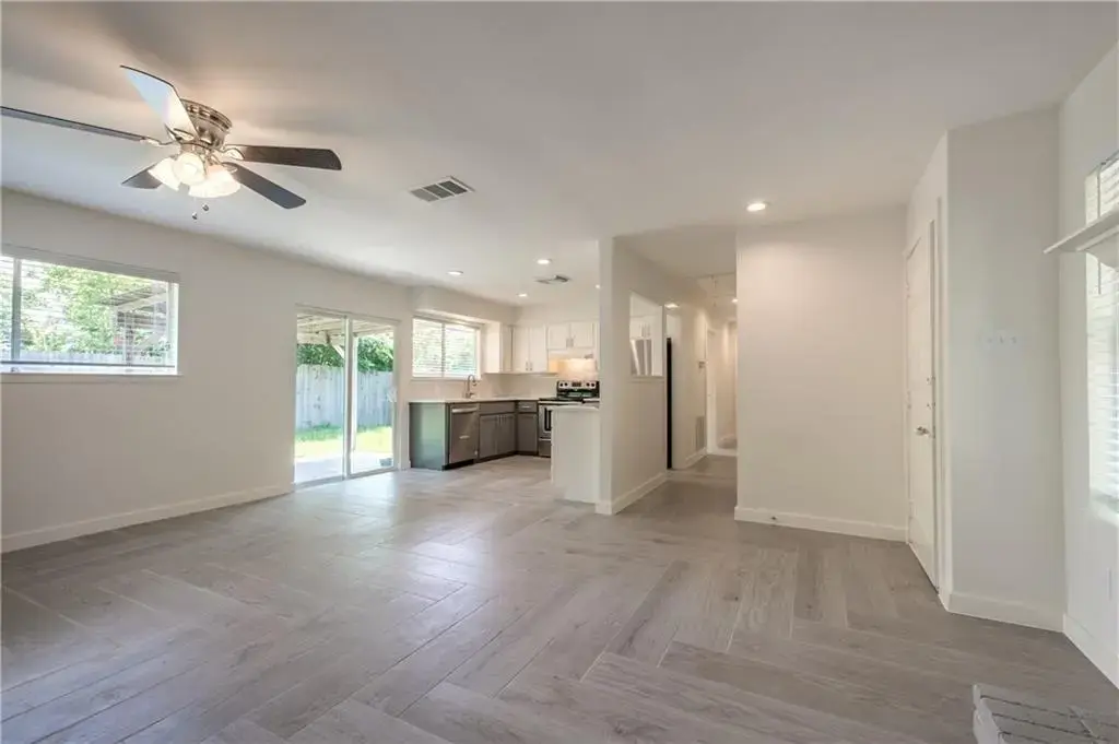 2311 Singletree Avenue A, Austin