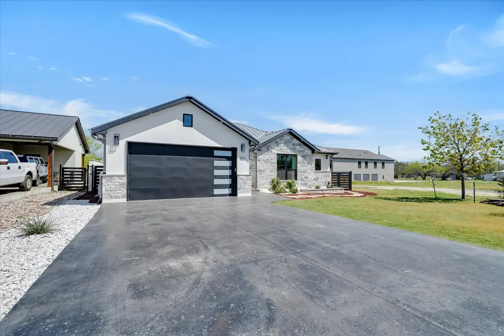 1611 Johnson Street, Marble Falls