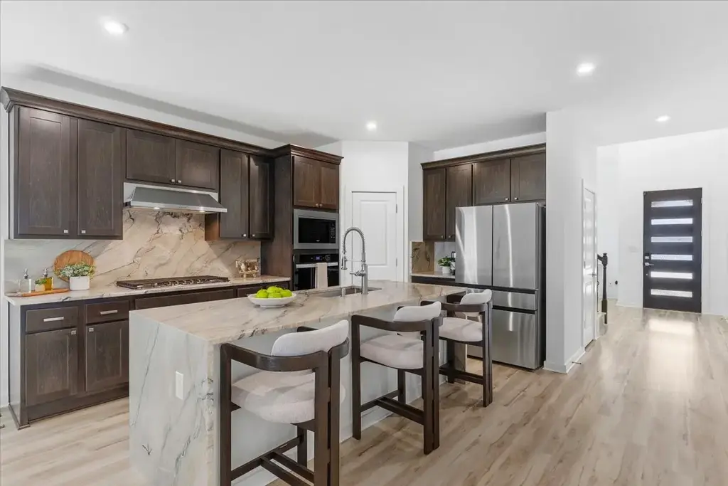 1904 Varese Path, Leander