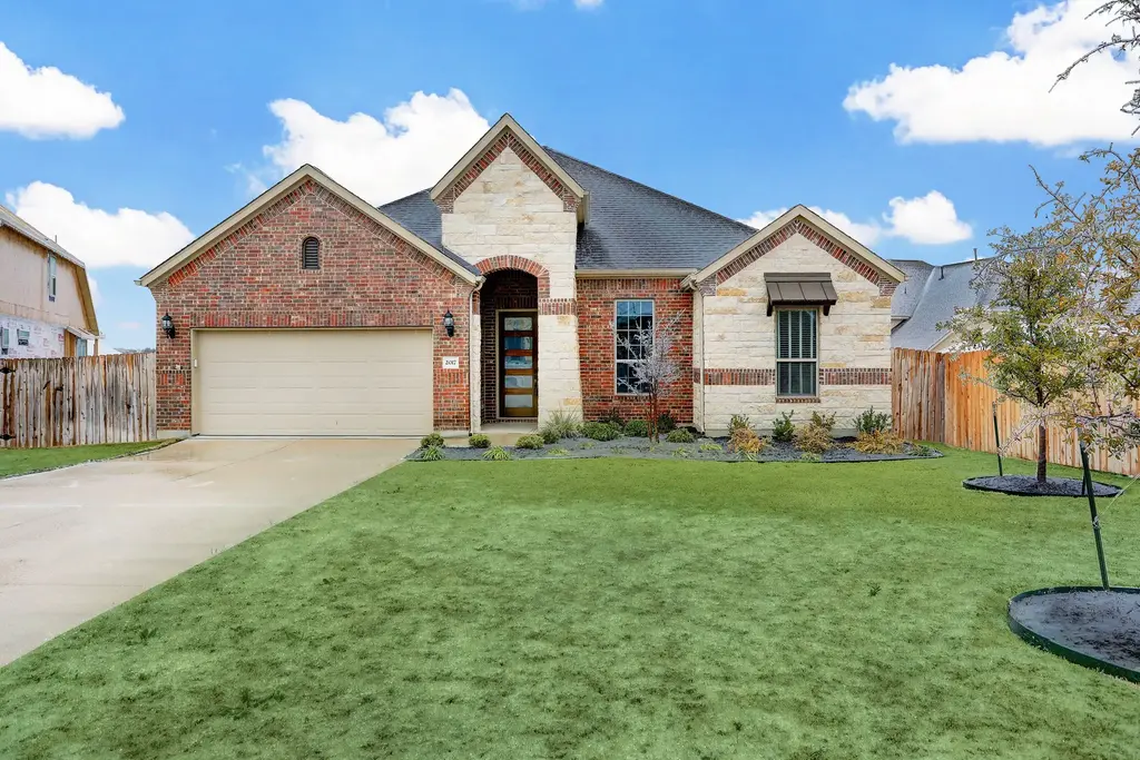 2017 Hawkes Cove, Leander