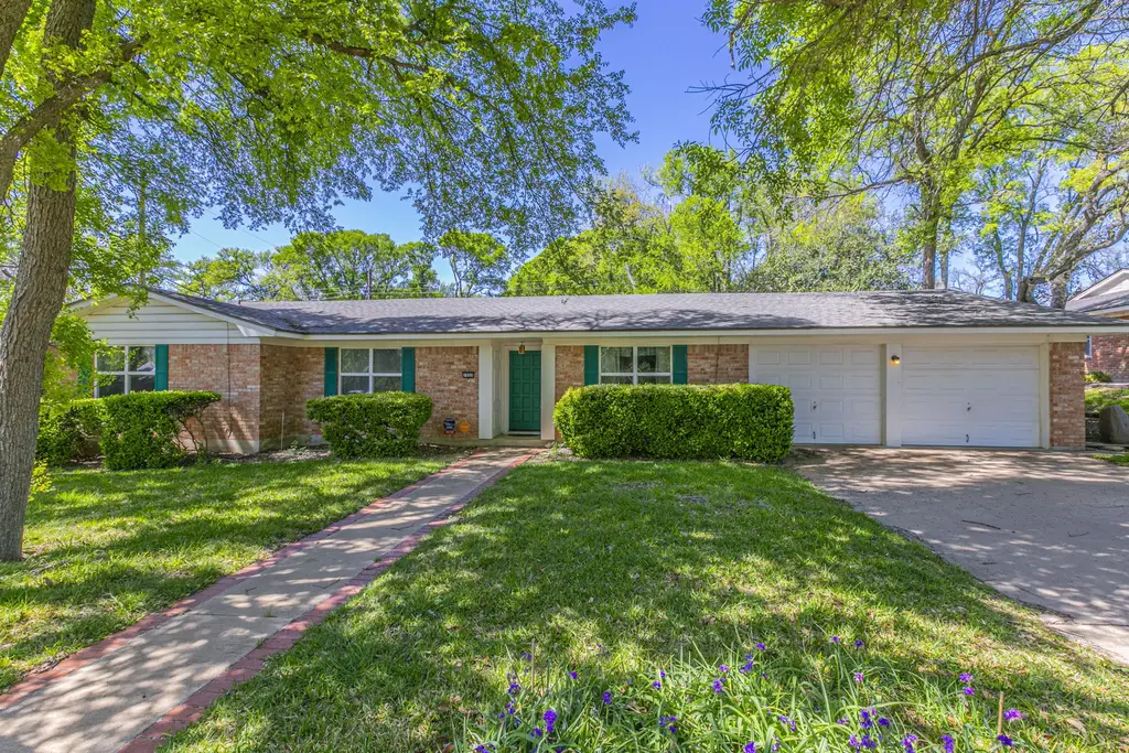1808 N Beal Street, Belton