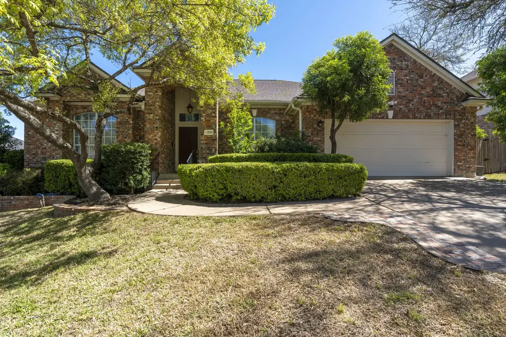 1906 Holly Hill Drive, Leander