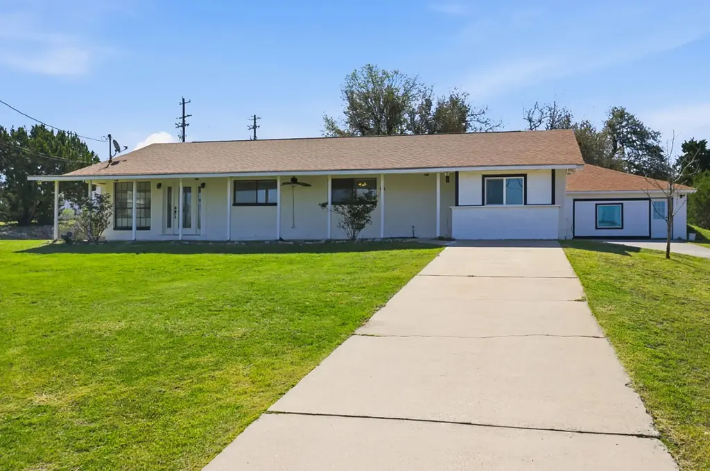128 Skyview Terrace, Leander