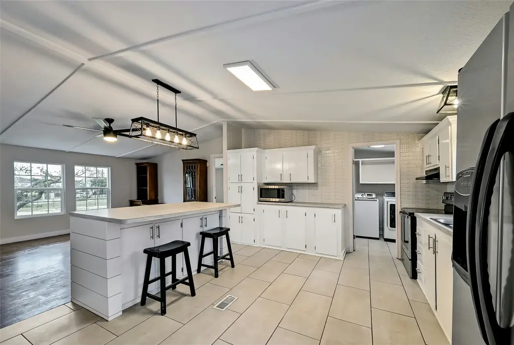 22515 Felicia Drive, Spicewood