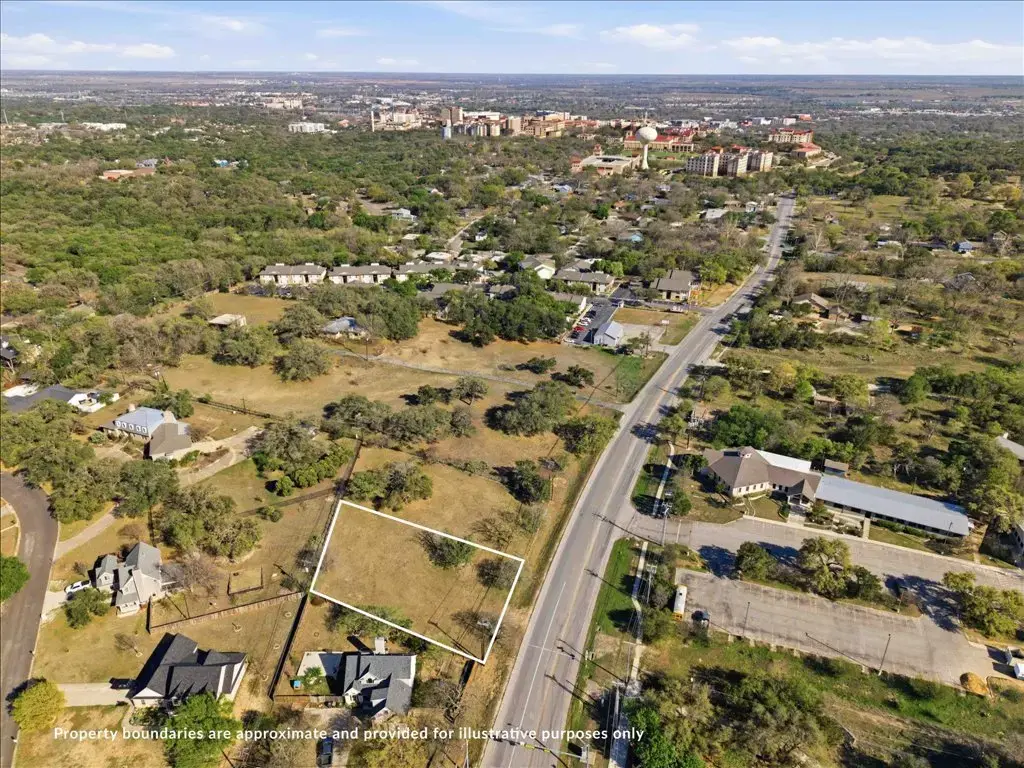 1526 Rr 12 Circle, San Marcos