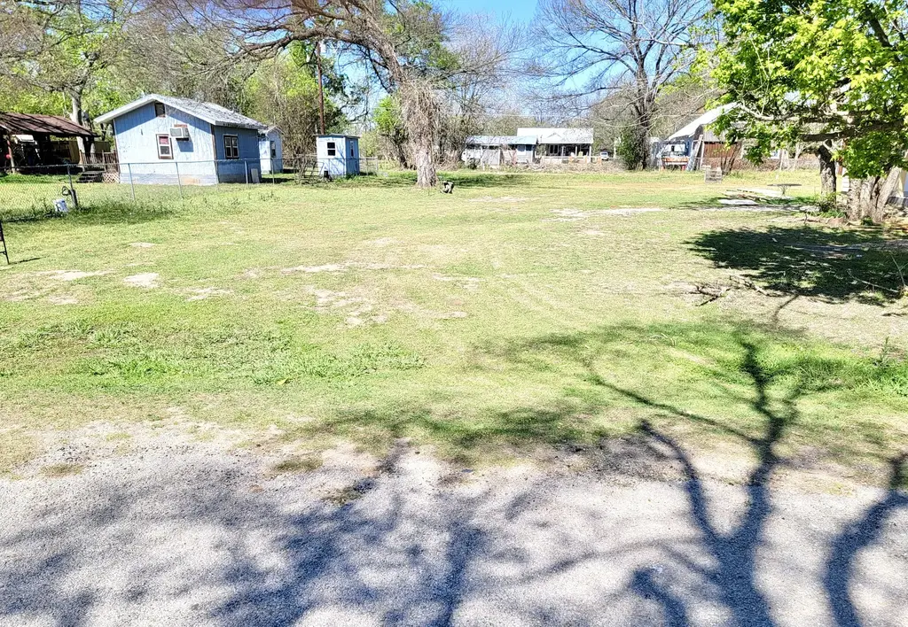 302 A Lee Street, Smithville