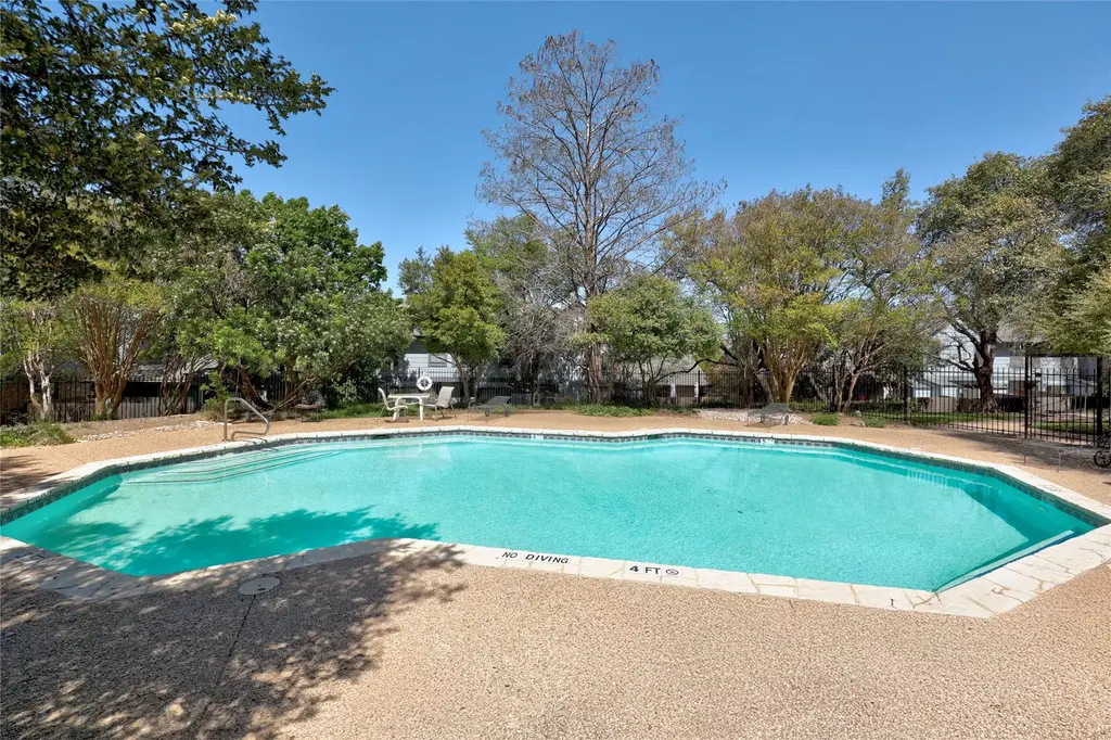 1411 Gracy Farms Lane 52, Austin