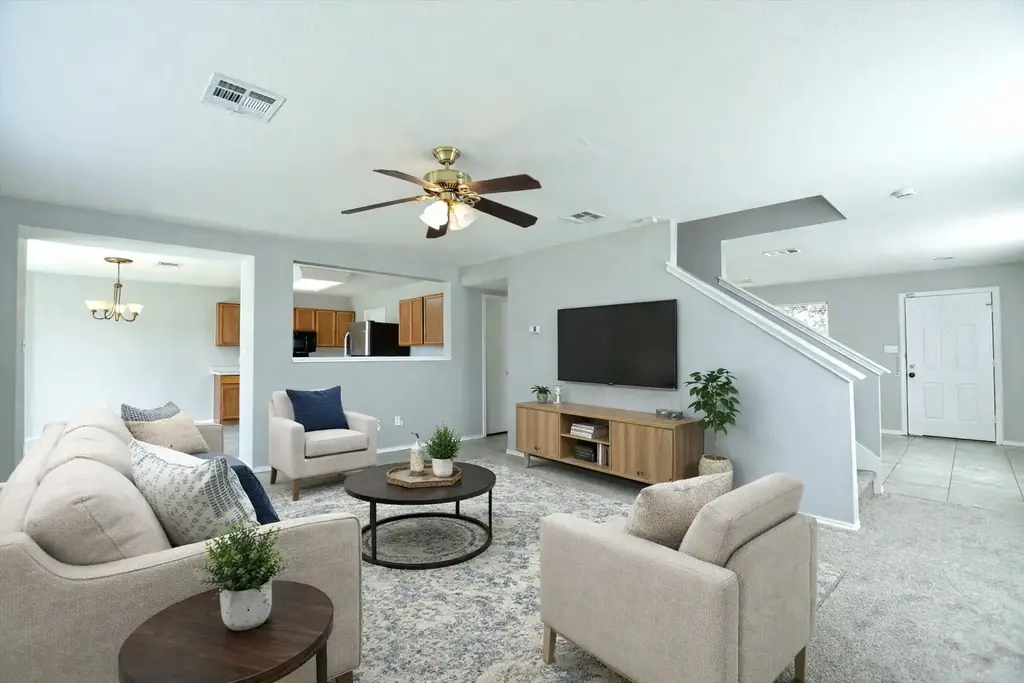 102 Blanco Woods Boulevard, Elgin