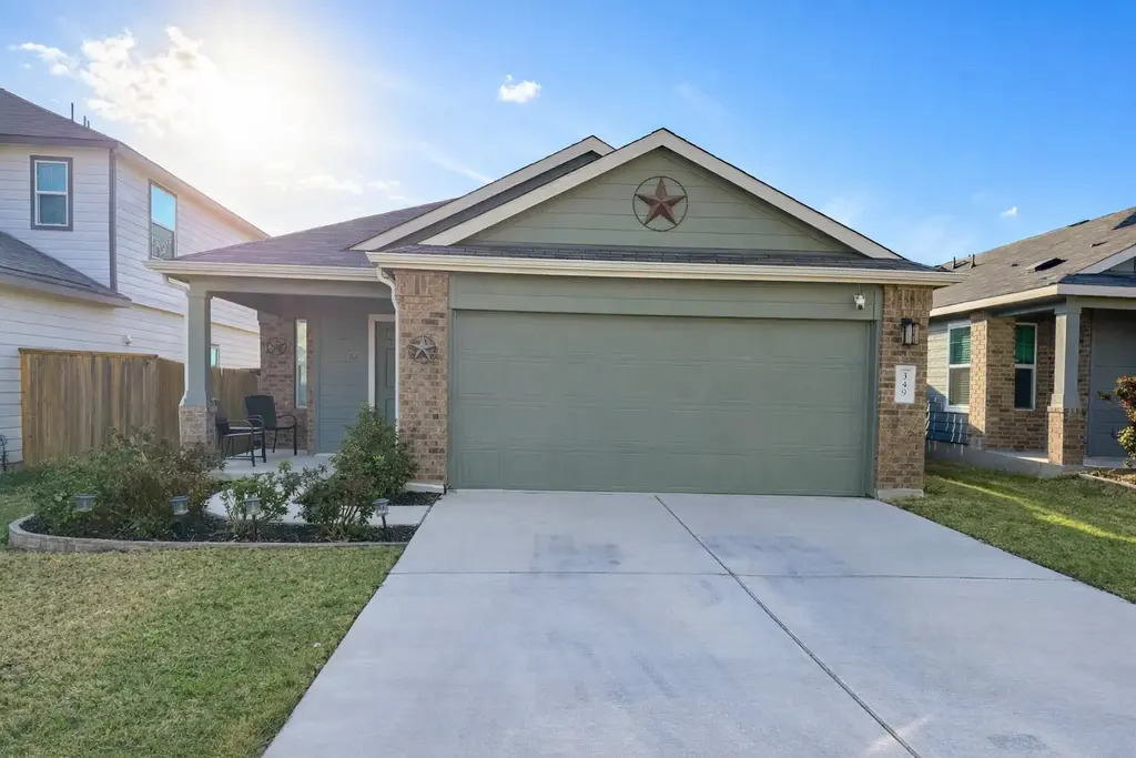 349 Bronco Billy Drive, Jarrell