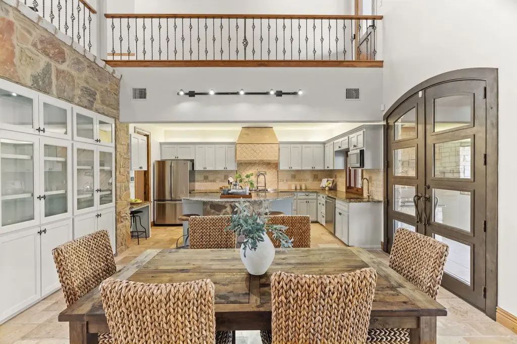 2180 La Ventana Parkway, Driftwood