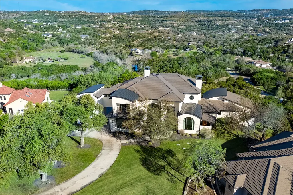 4300 Derrick Cove, Spicewood