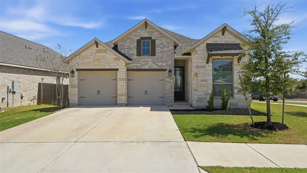 344 Carpenter Hill Drive, Buda