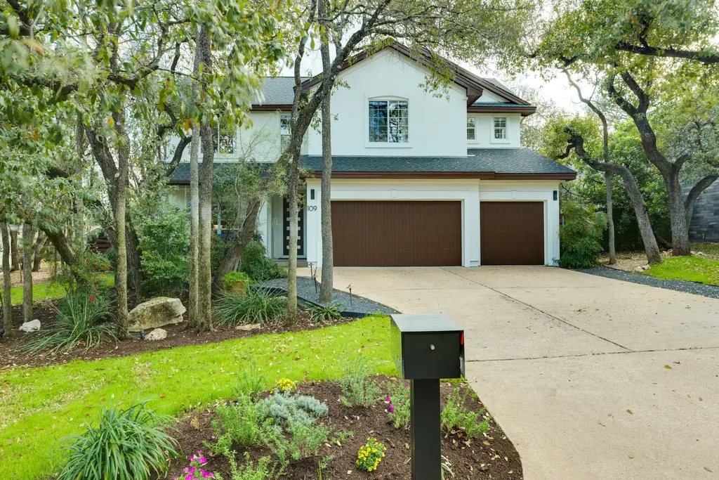 109 W Spring Drive, West Lake Hills