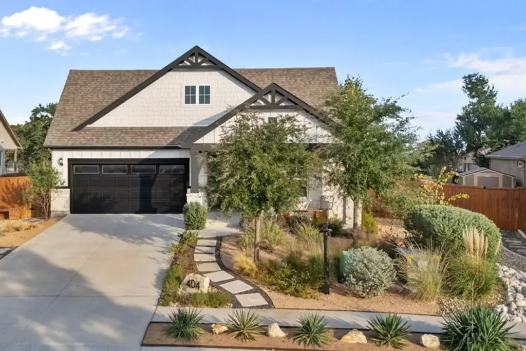 404 Climbing Rock Loop, Dripping Springs
