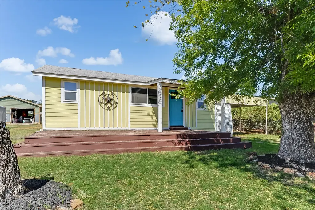 714 Sandy Mountain Drive, Sunrise Beach