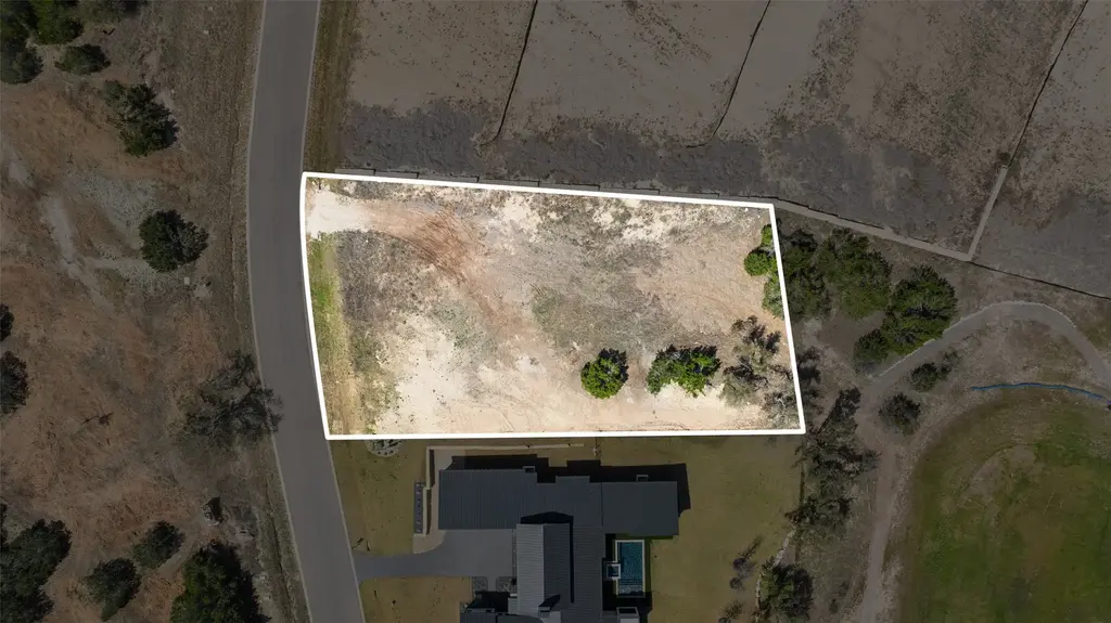 5713 Twin Peaks Trace, Austin