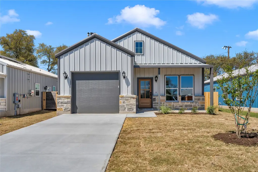 249 Western Avenue, Bertram