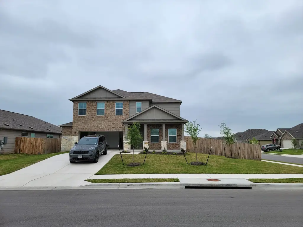 100 Red Buckeye Street, Hutto