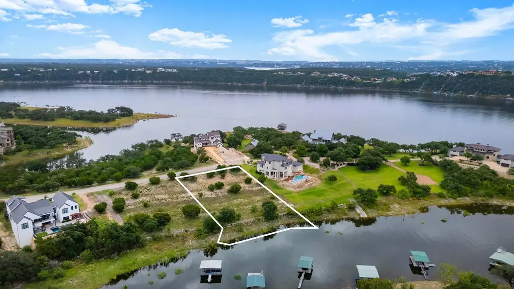 1901 Valentino Cove, Spicewood