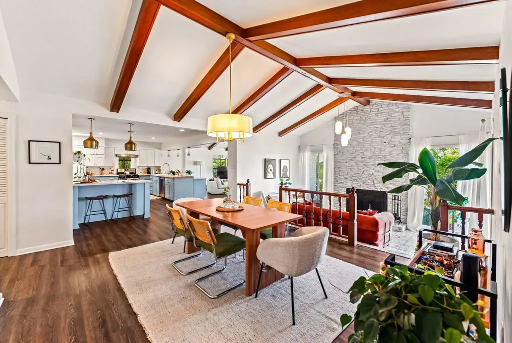 906 Rocky Spring Road, Austin