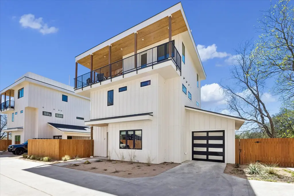 4416 S 1st Street 2, Austin