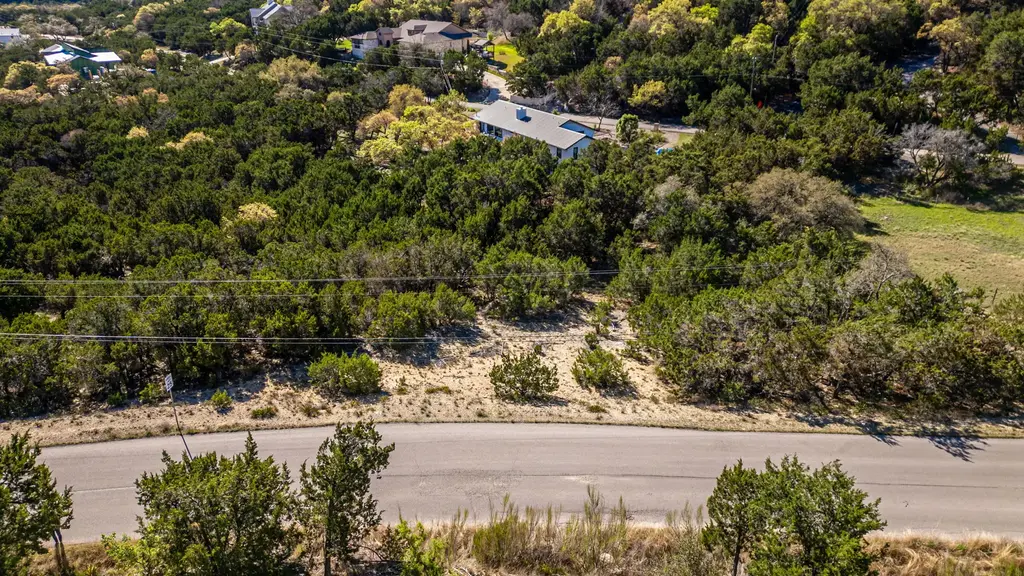 2711 Crosswind Drive, Spicewood