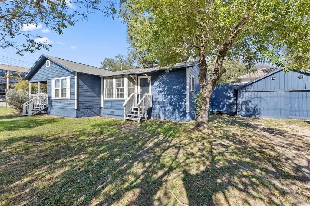 1202 E 29th Street A, Austin