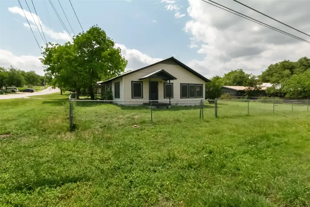 419 Avenue G, Marble Falls