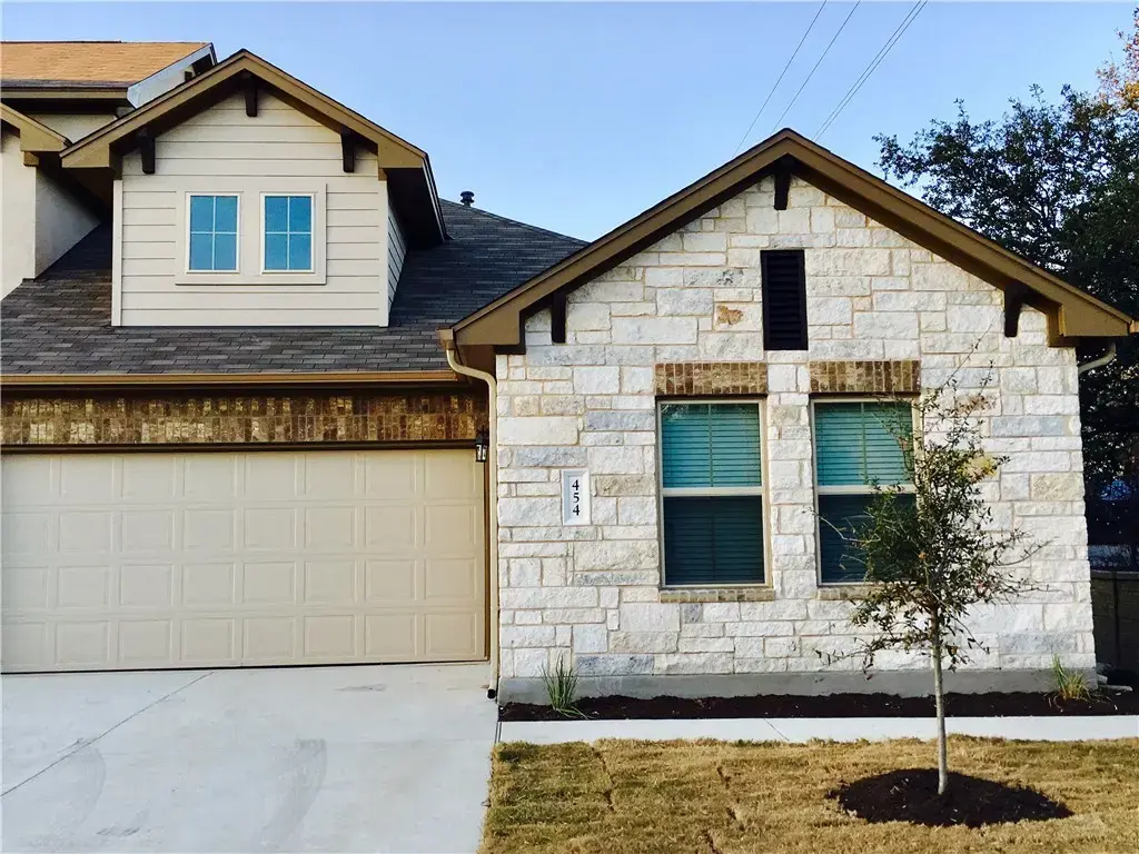 2304 S Lakeline Boulevard 454, Cedar Park