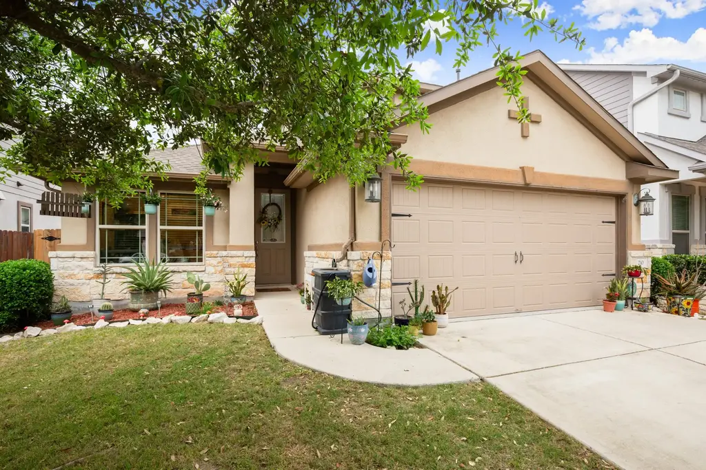 210 Wincliff Drive, Buda