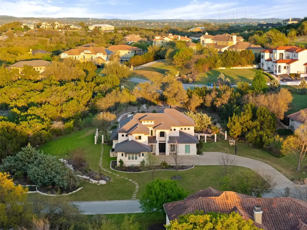 310 Bella Montagna Circle, Austin