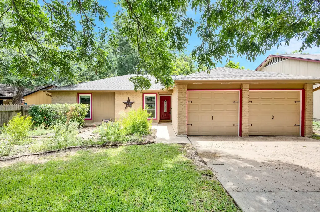 1007 Echo Lane, Austin