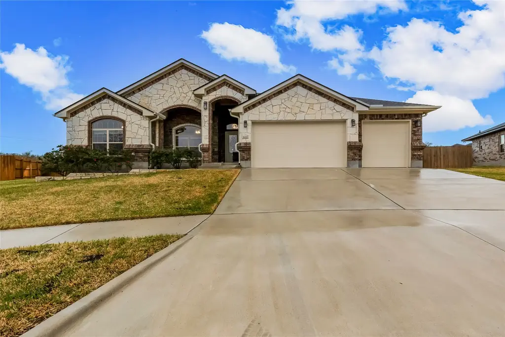 9000 Grand Oaks Lane, Killeen