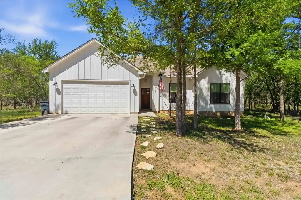 178 Waikakaaua Drive, Bastrop