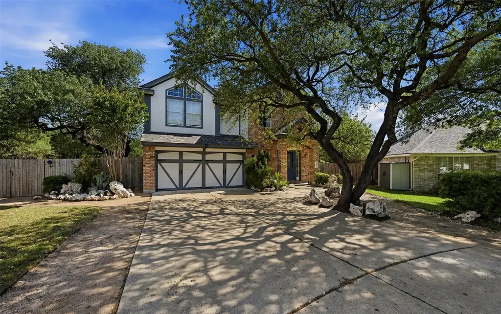902 Tanglewood Drive, Leander