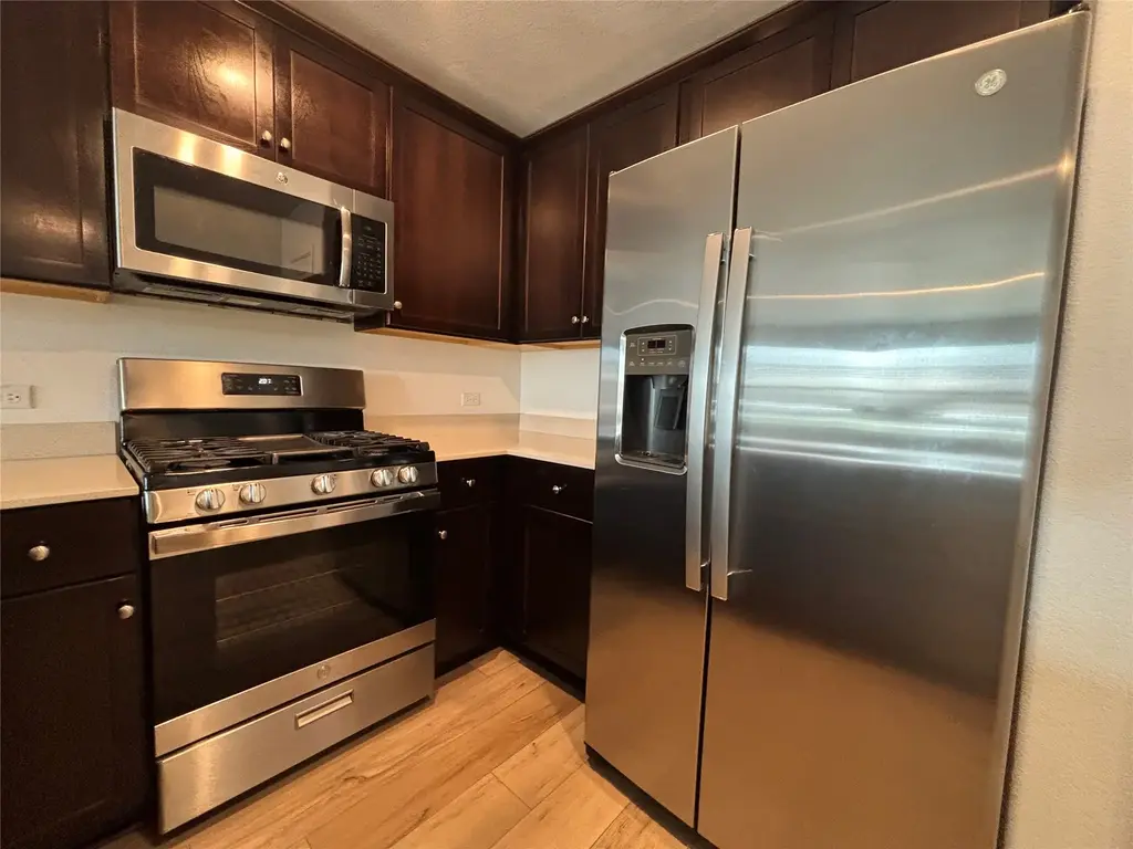 13725 Knights Branch Drive, Elgin