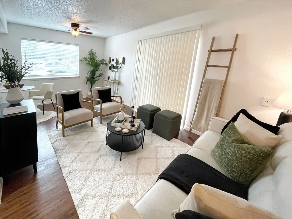2707 Windswept Cove 101, Austin