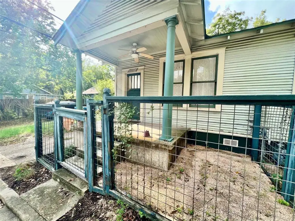 207 W 45th Street A, Austin