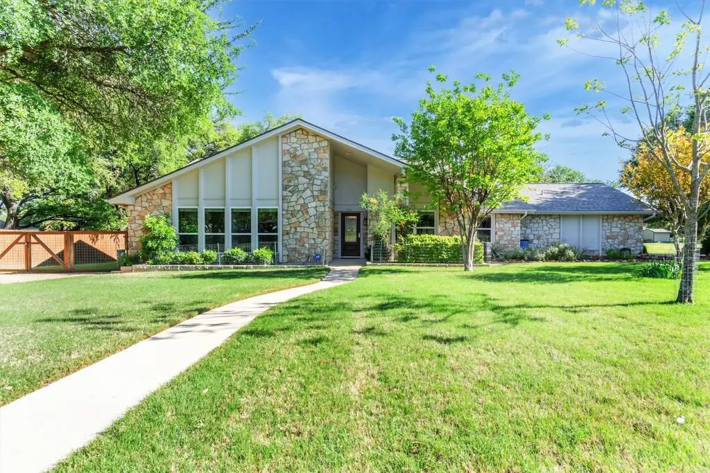204 Mesa Drive, Georgetown