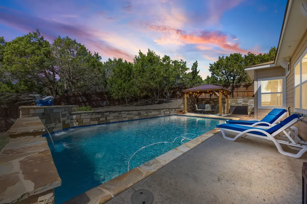 2702 Cumberland Cove, Lago Vista