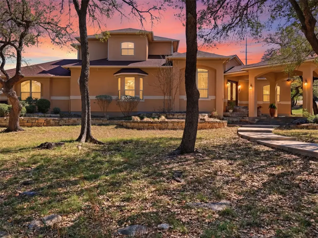 26240 Smithson Valley Road, San Antonio