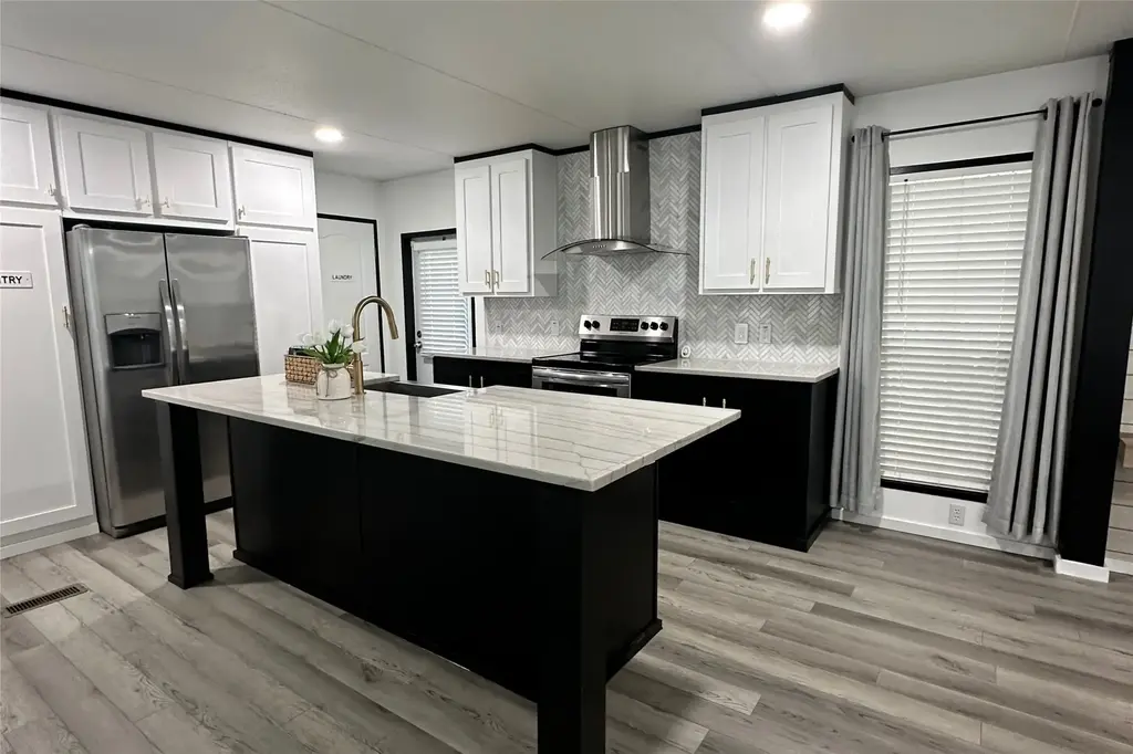 1601 E Slaughter Lane 464, Austin