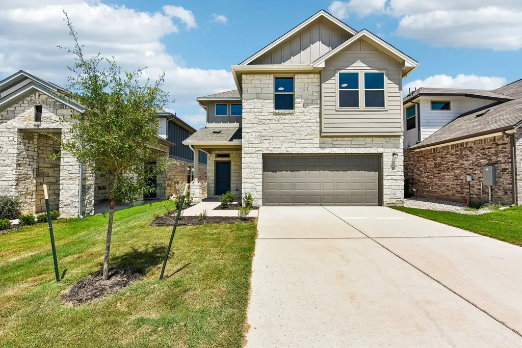156 White Horses Drive, Kyle