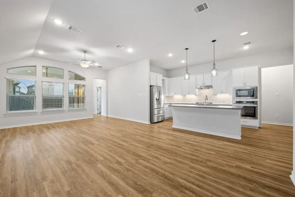 117 Switch Bud Drive, Buda