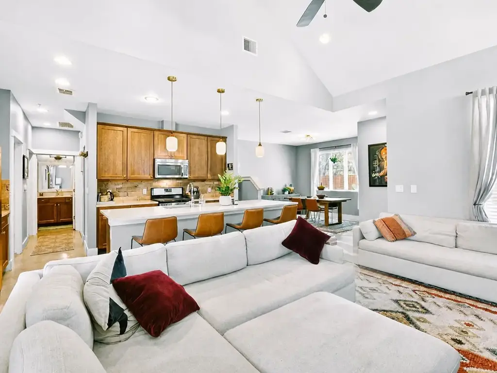 4917 Sunset Trail A, Austin