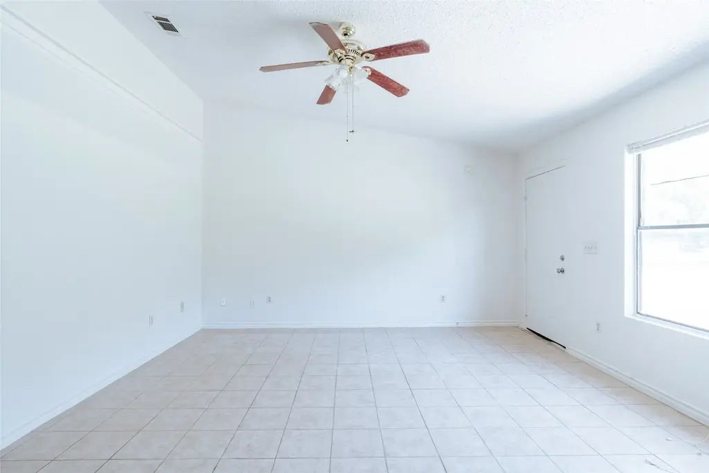 23393 Nameless Road 162, Leander